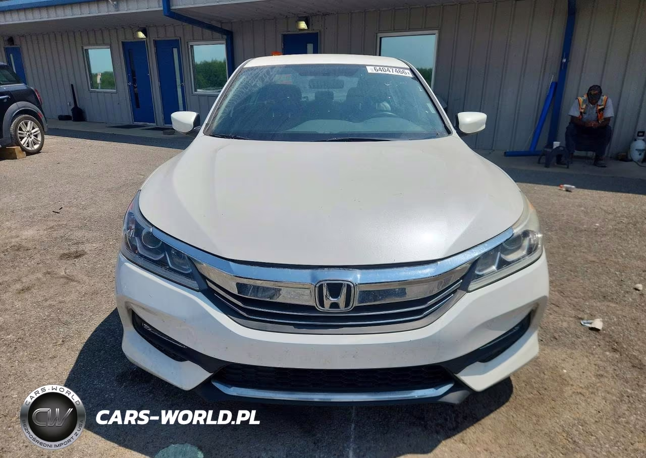 2016 Honda Accord Sport VIN:1HGCR2F55GA180390 - 5