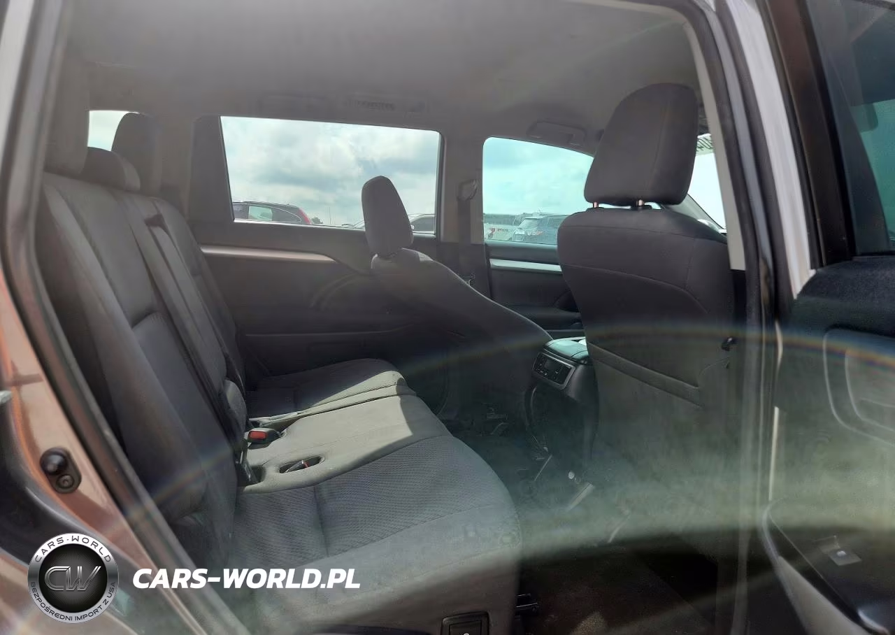 2015 Toyota Highlander Le VIN:5TDZARFH8FS009802 - 10