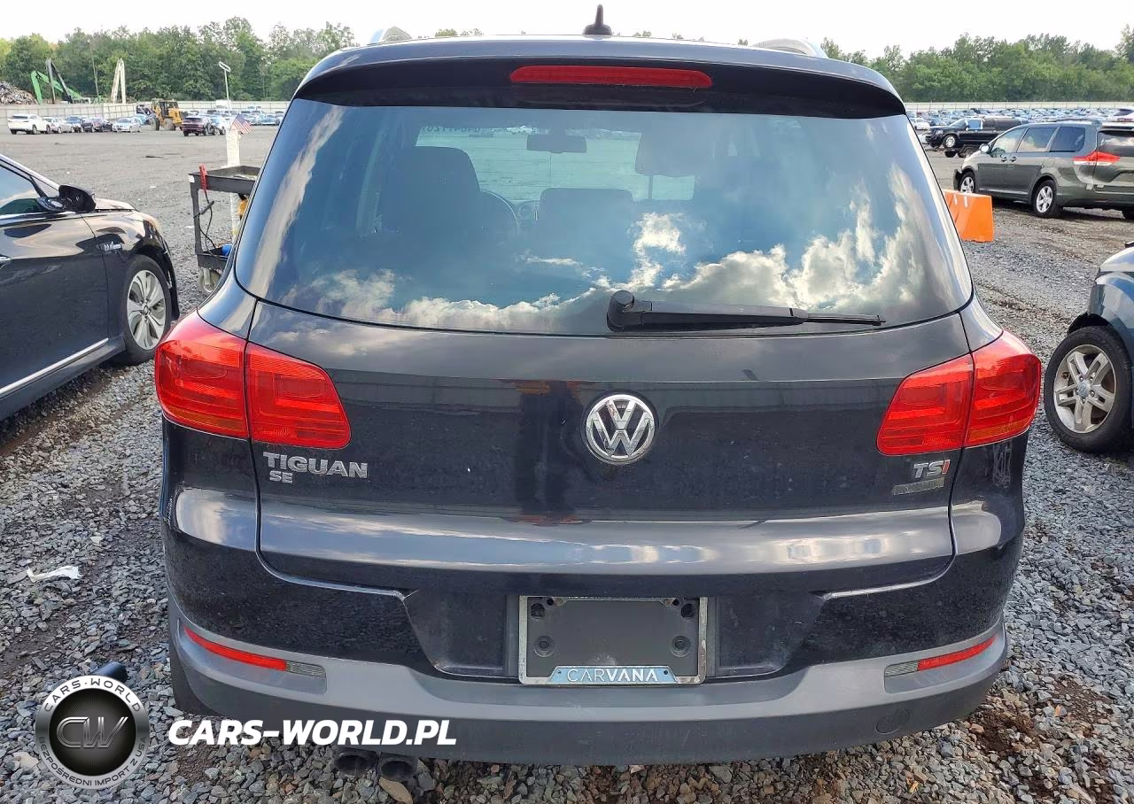 2016 Volkswagen Tiguan S VIN:WVGBV7AX6GW588262 - 6