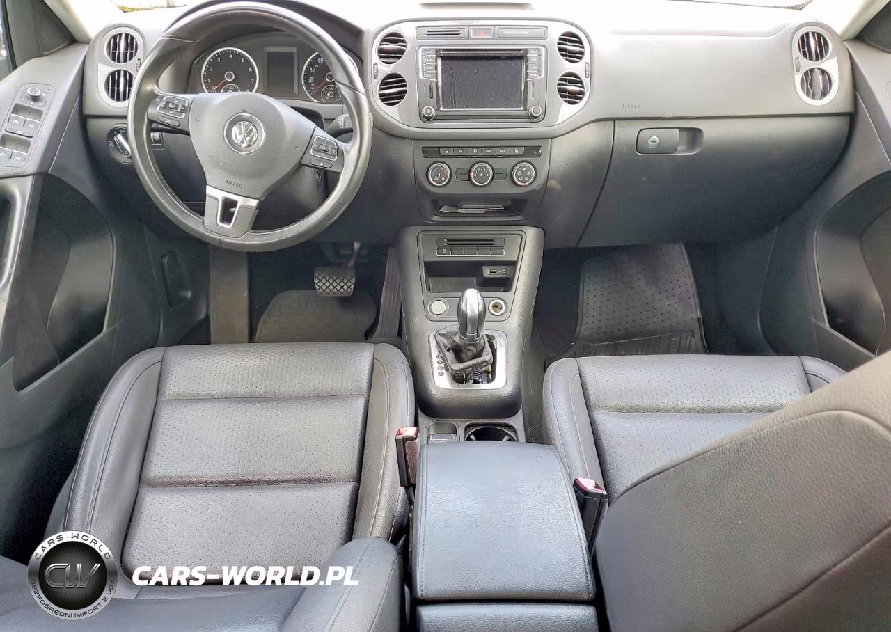 2016 Volkswagen Tiguan S VIN:WVGBV7AX6GW588262 - 8