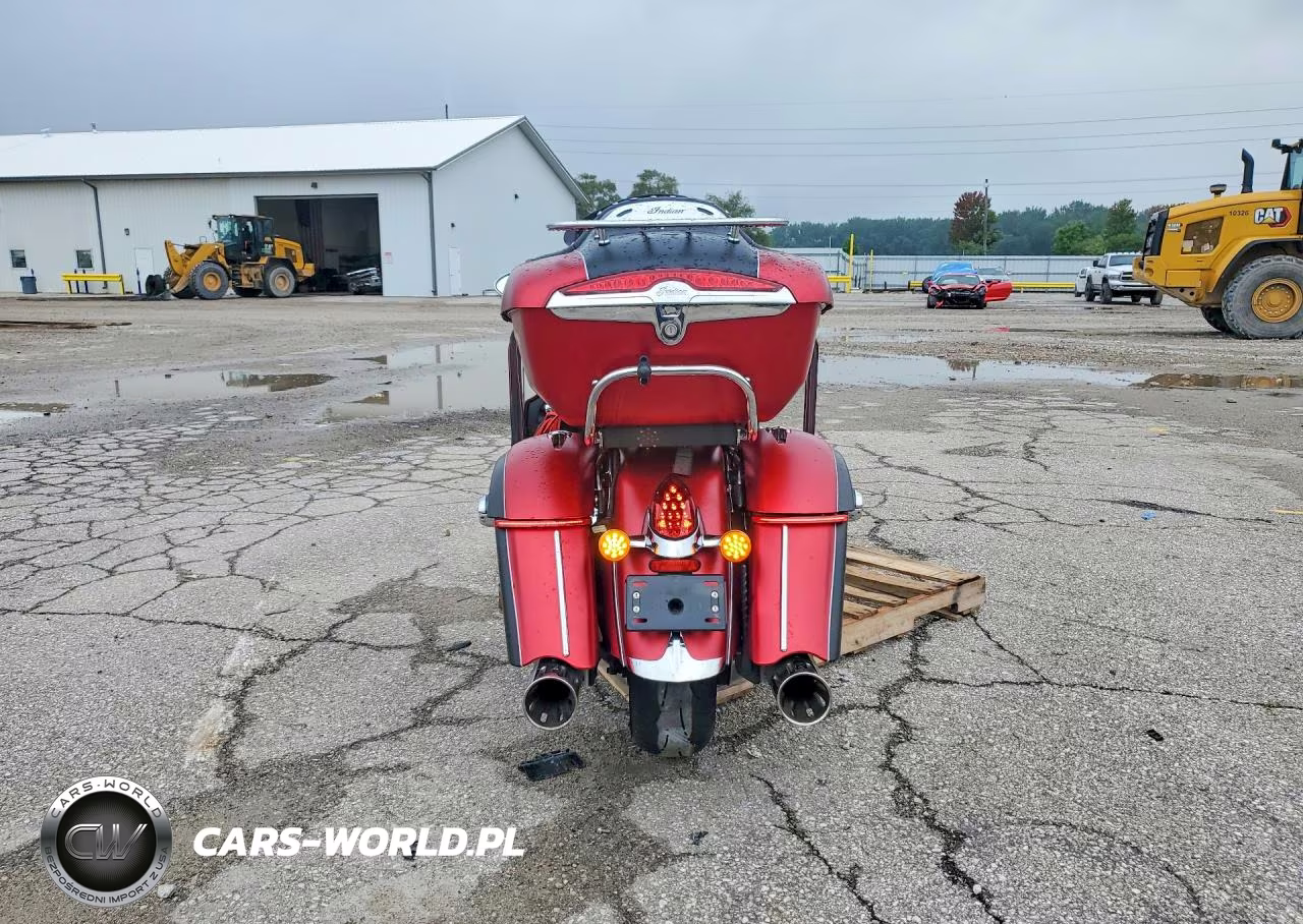 2019 Indian Roadmaster VIN:56KTRAAA2K3379207 - 4