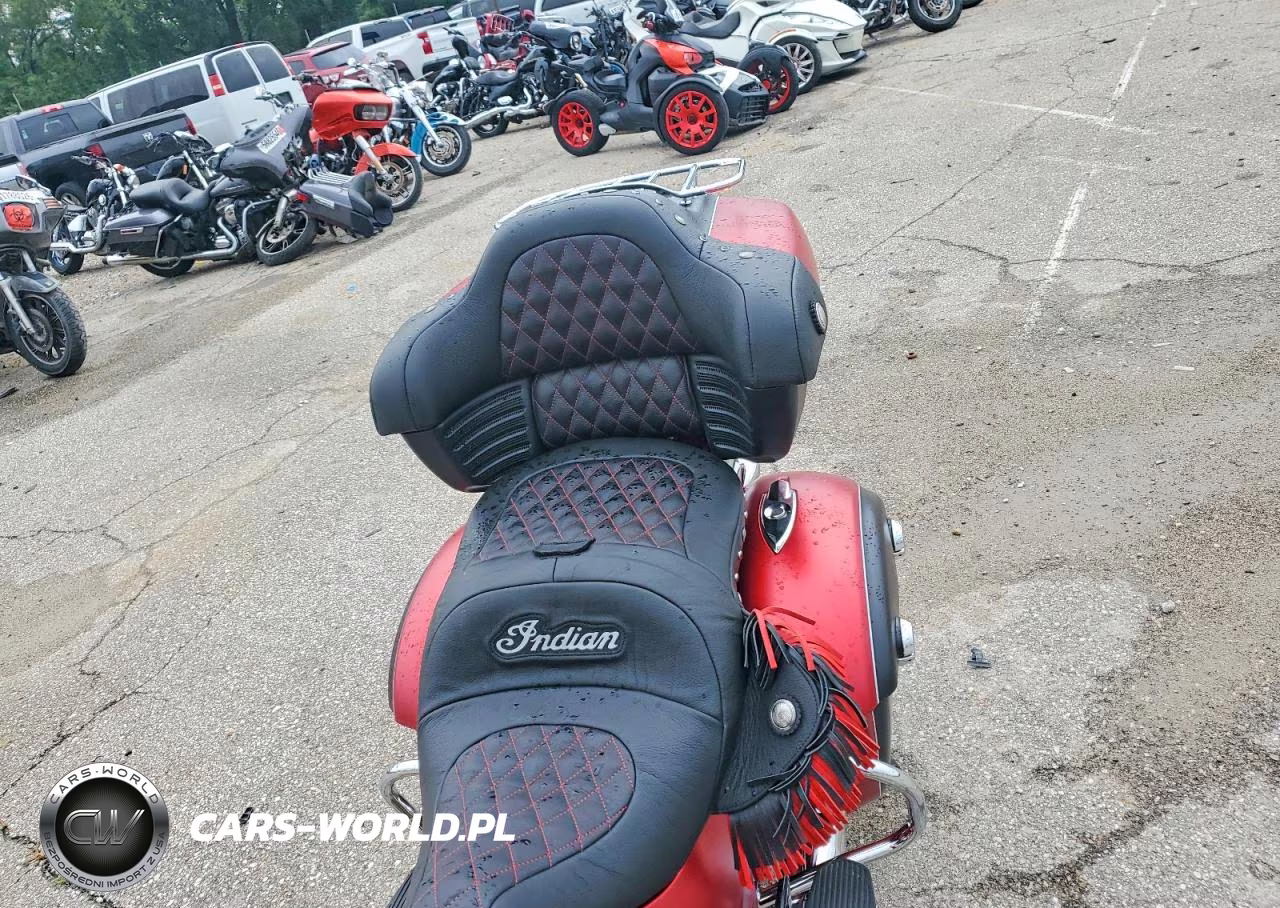 2019 Indian Roadmaster VIN:56KTRAAA2K3379207 - 5