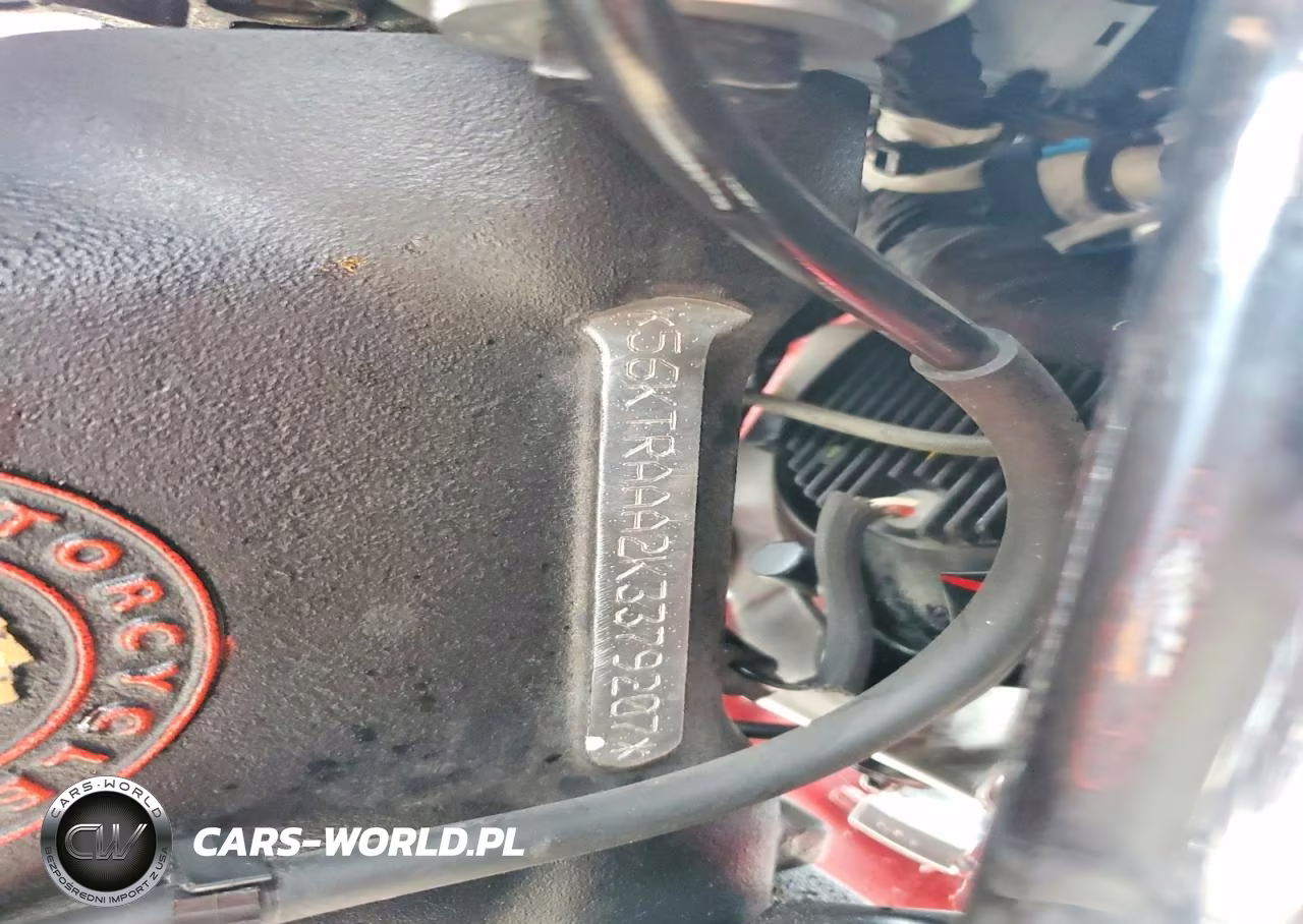 2019 Indian Roadmaster VIN:56KTRAAA2K3379207 - 8