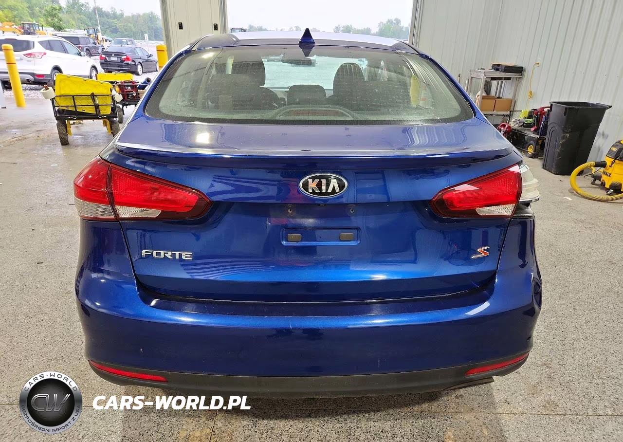2018 Kia Forte S VIN:3KPFL4A72JE261448 - 6