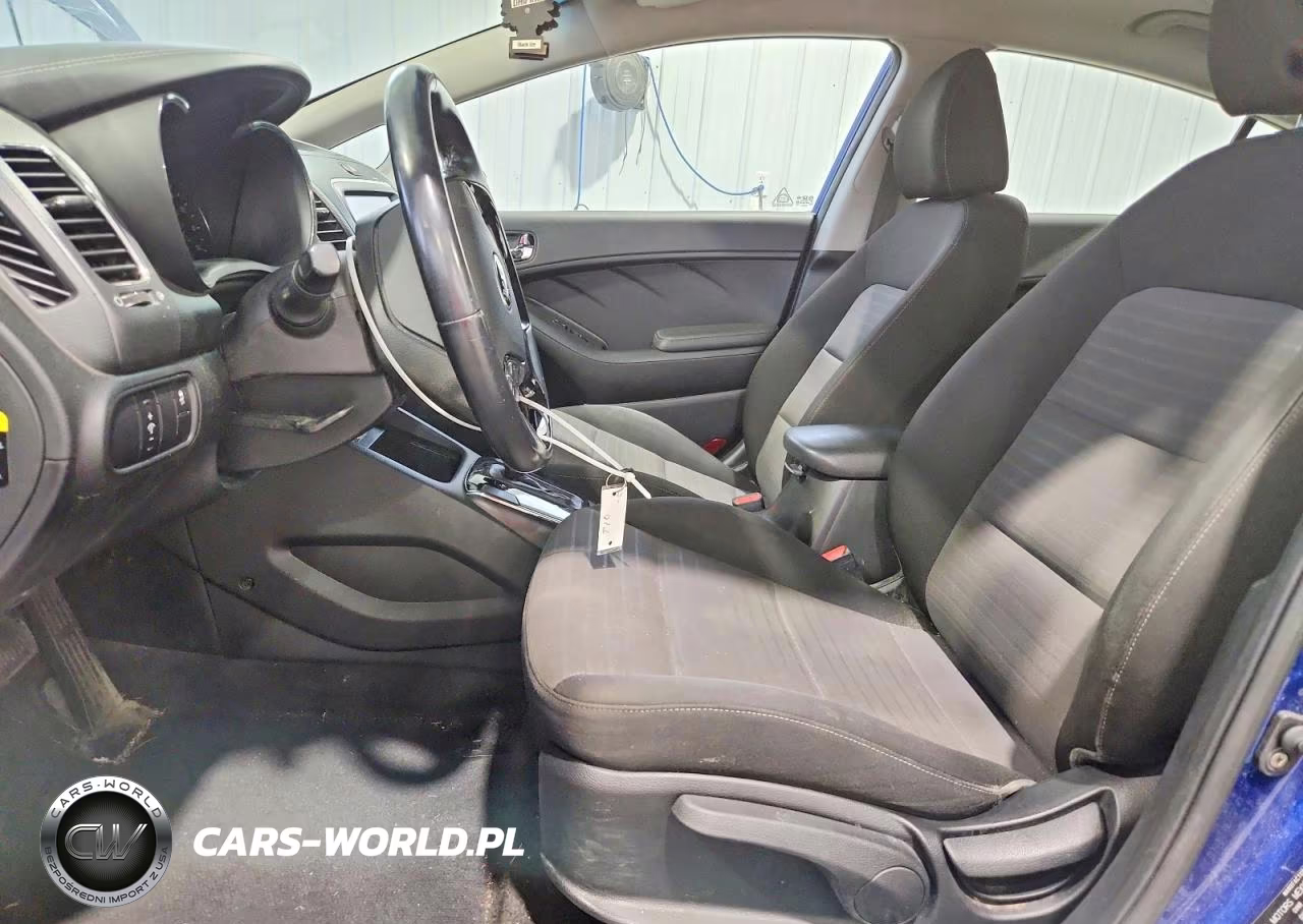 2018 Kia Forte S VIN:3KPFL4A72JE261448 - 7