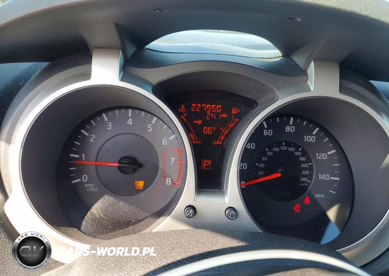 2011 Nissan Juke S VIN:JN8AF5MR4BT002431 - 9