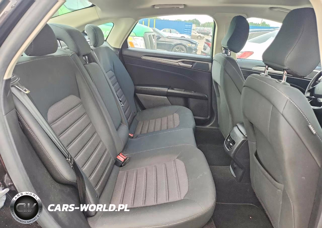 2020 Ford Fusion Se VIN:3FA6P0HD9LR150857 - 10