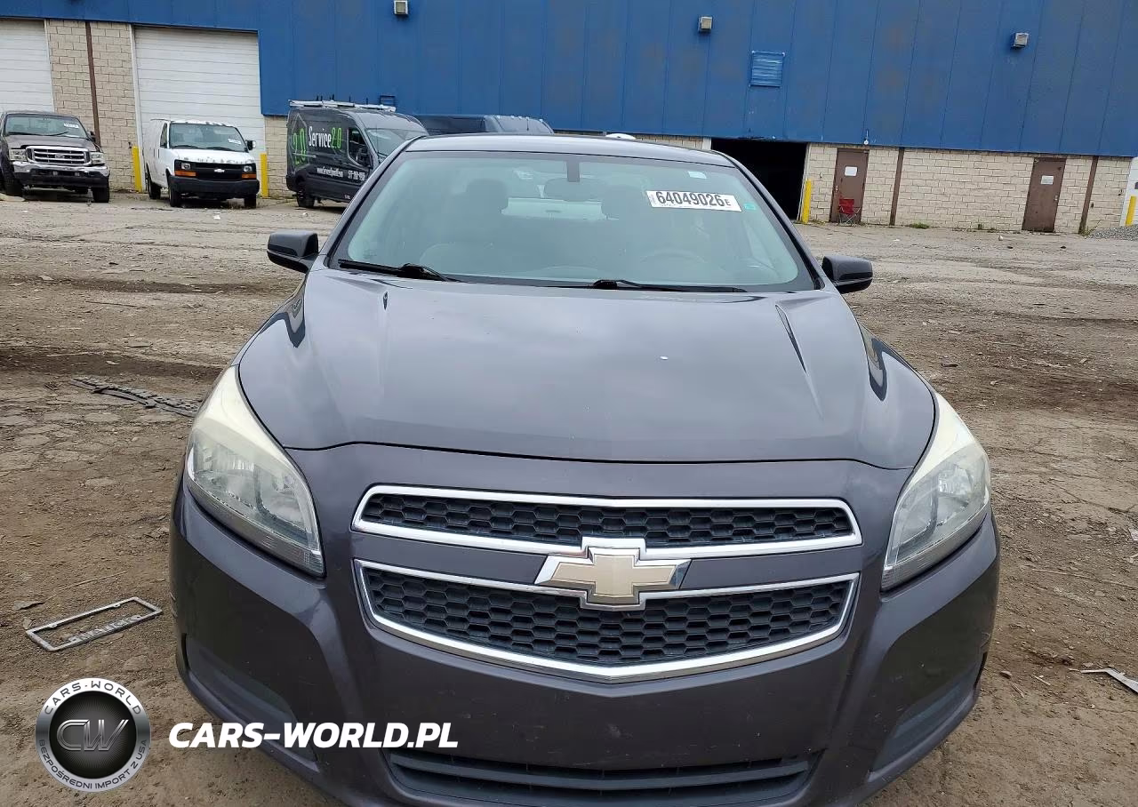 2013 Chevrolet Malibu Ls VIN:1G11B5SA3DF295589 - 5