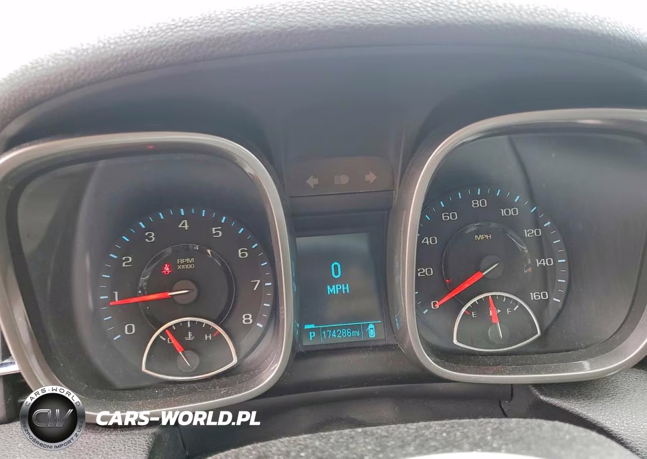 2013 Chevrolet Malibu Ls VIN:1G11B5SA3DF295589 - 9