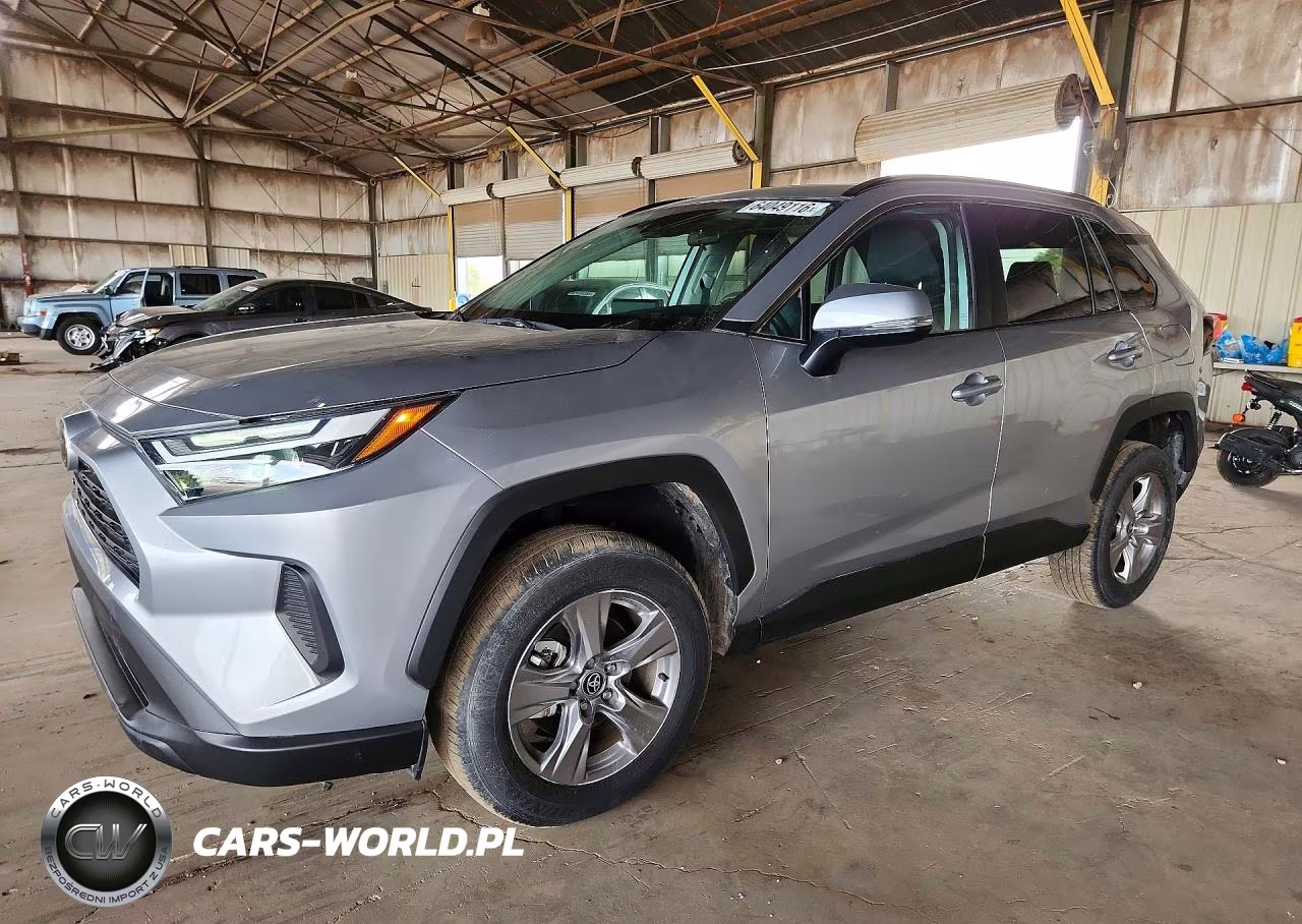 2025 Toyota Rav4 Xle – zdjęcie 1 z 13