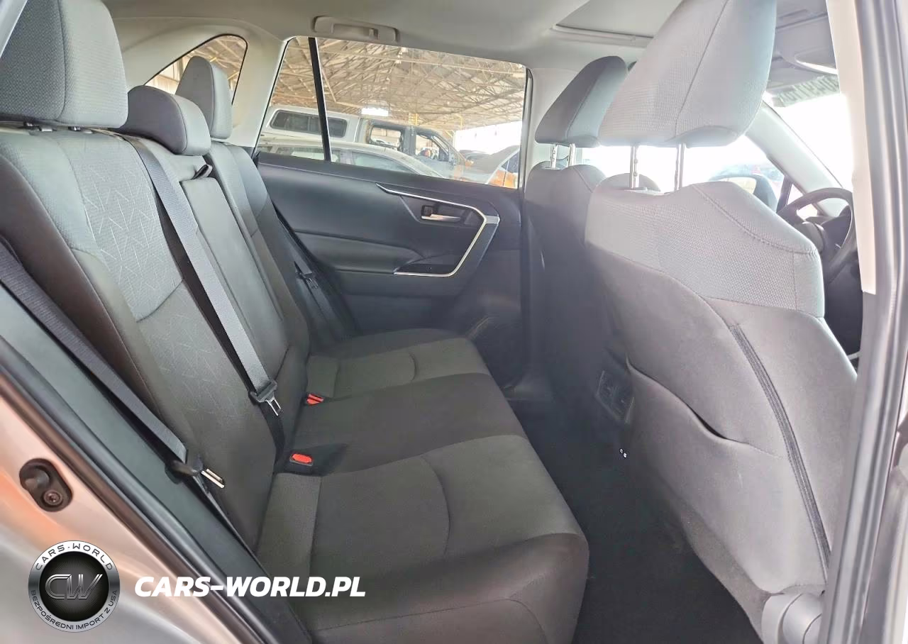 2025 Toyota Rav4 Xle VIN:2T3W1RFV5SC310482 - 11