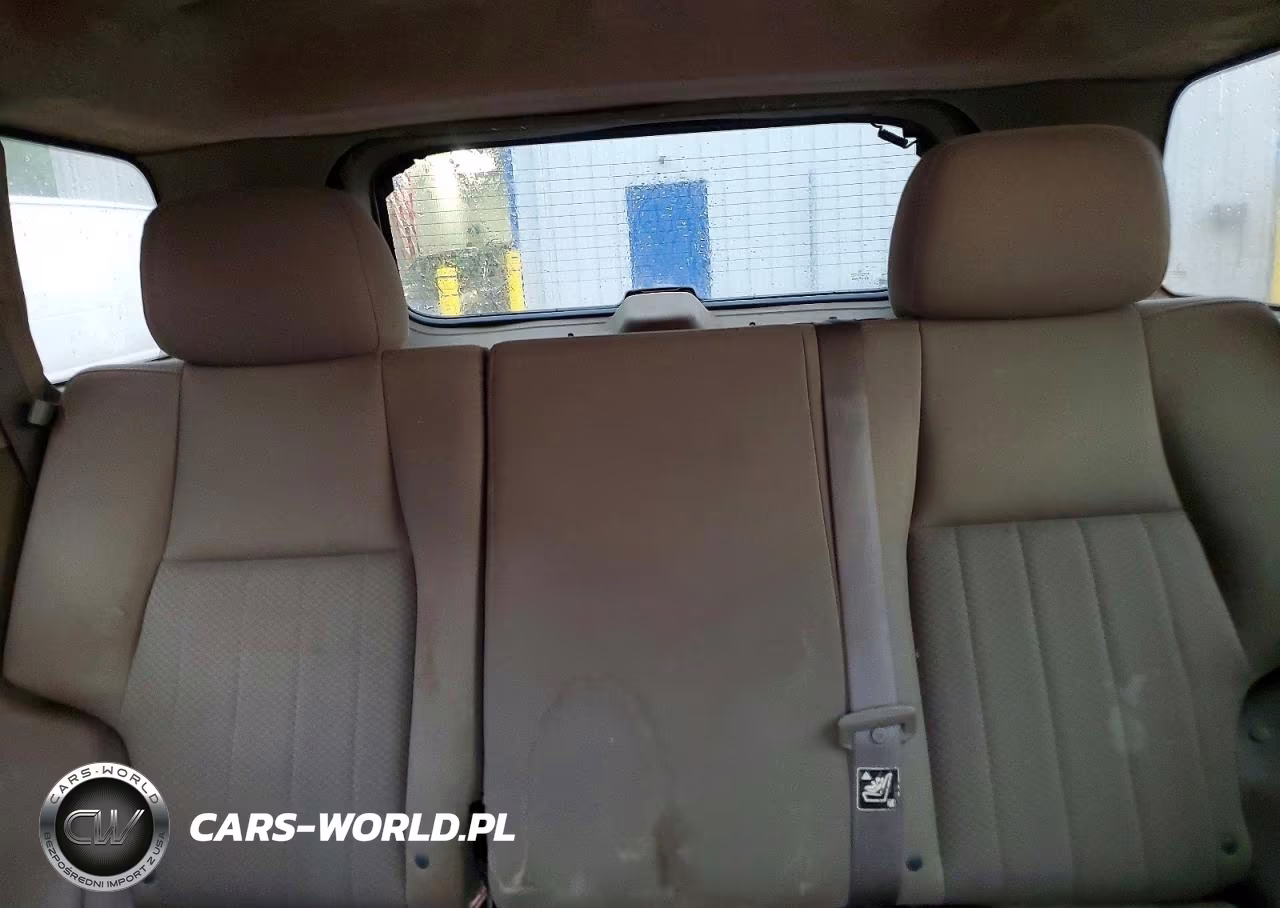 2005 Jeep Grand Cherokee Laredo VIN:1J4GS48K15C724477 - 10