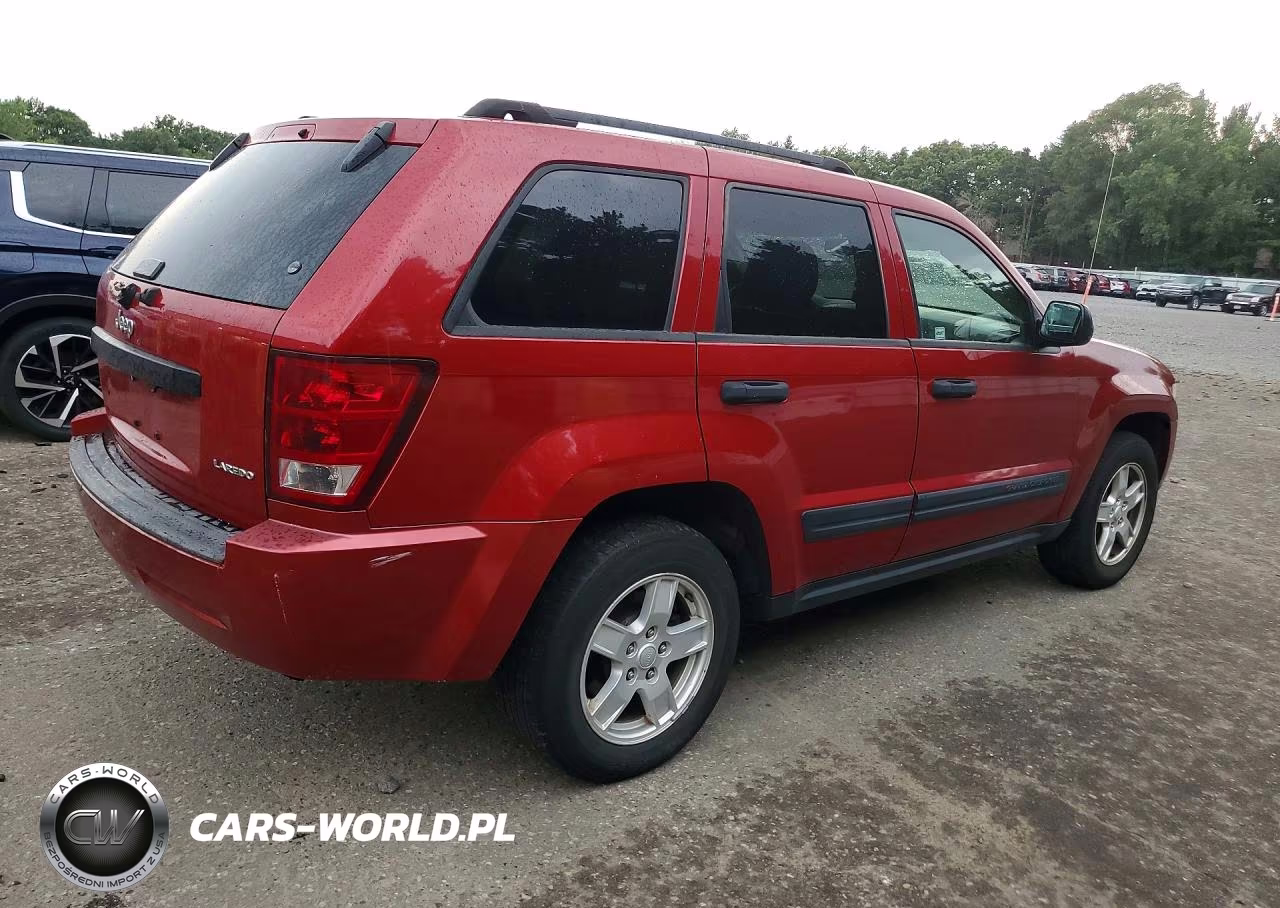 2005 Jeep Grand Cherokee Laredo VIN:1J4GS48K15C724477 - 3