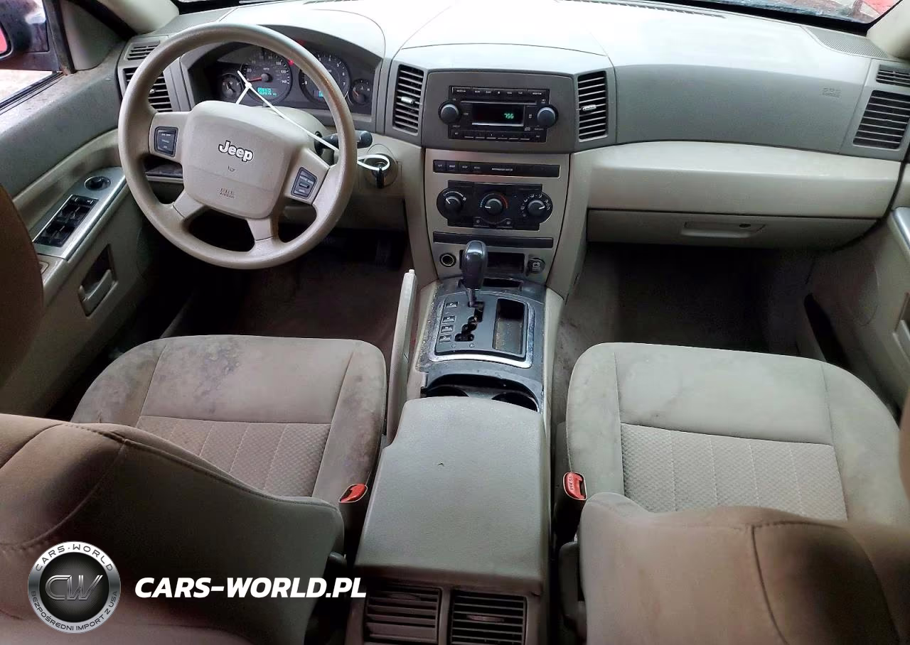 2005 Jeep Grand Cherokee Laredo VIN:1J4GS48K15C724477 - 8