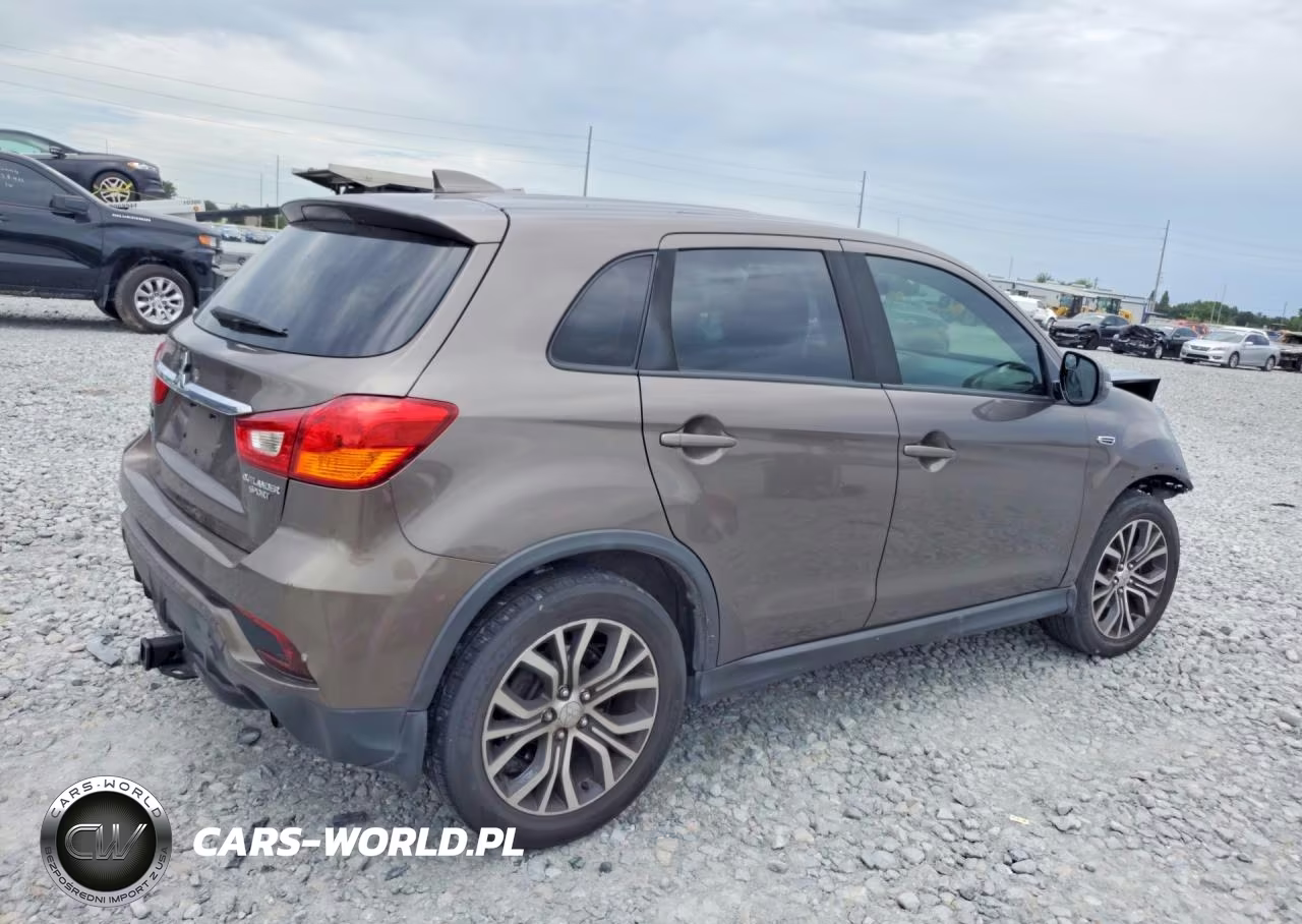 2018 Mitsubishi Outlander Sport Es VIN:JA4AP3AU6JU023659 - 3