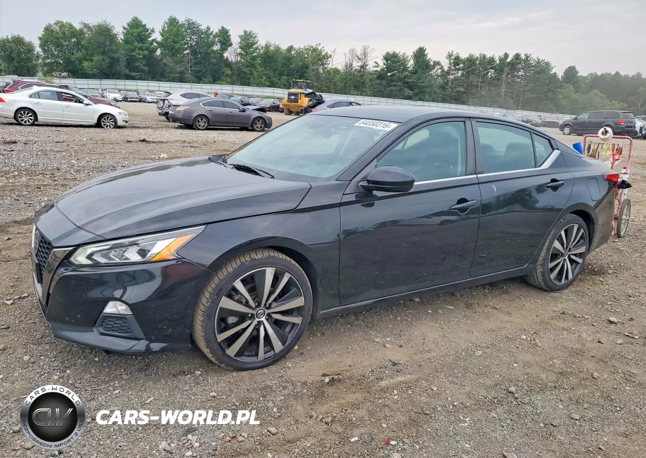 2021 Nissan Altima Sr – zdjęcie 1 z 12