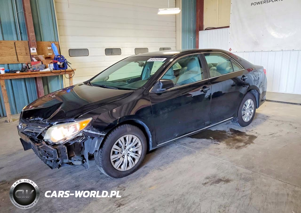 2014 Toyota Camry Le VIN:4T4BF1FK7ER423410 - 1