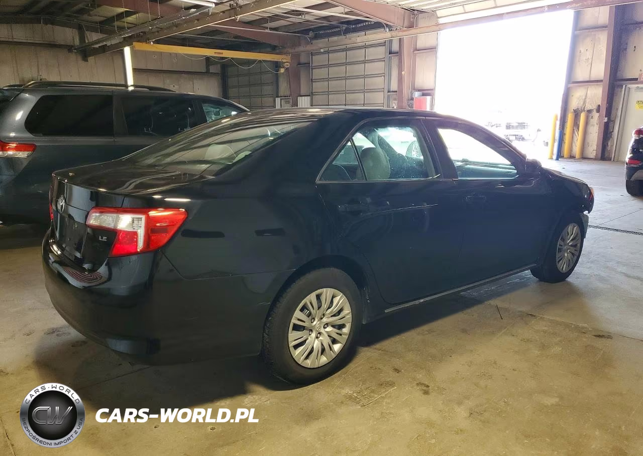 2014 Toyota Camry Le VIN:4T4BF1FK7ER423410 - 3