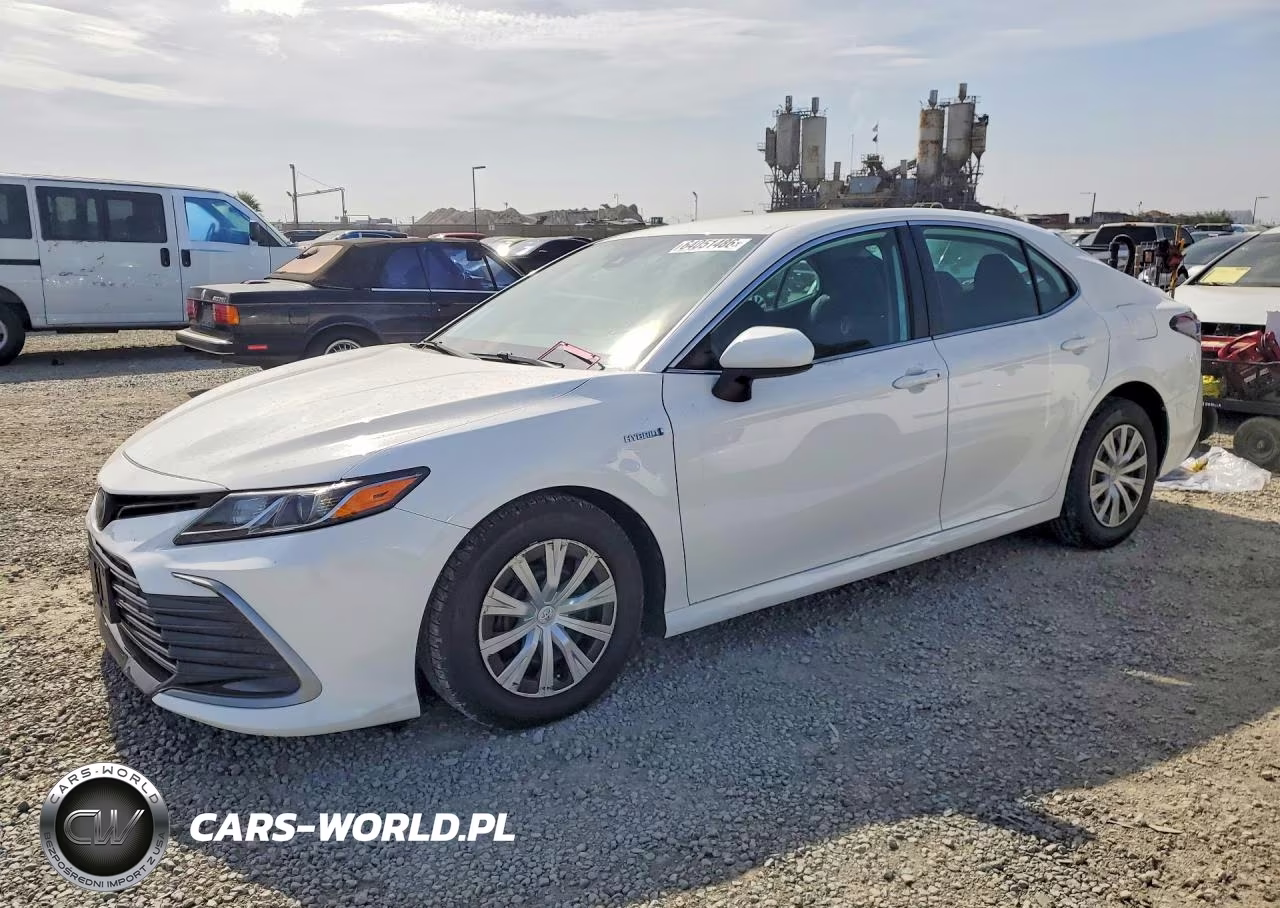 2021 Toyota Camry Le – zdjęcie 1 z 12