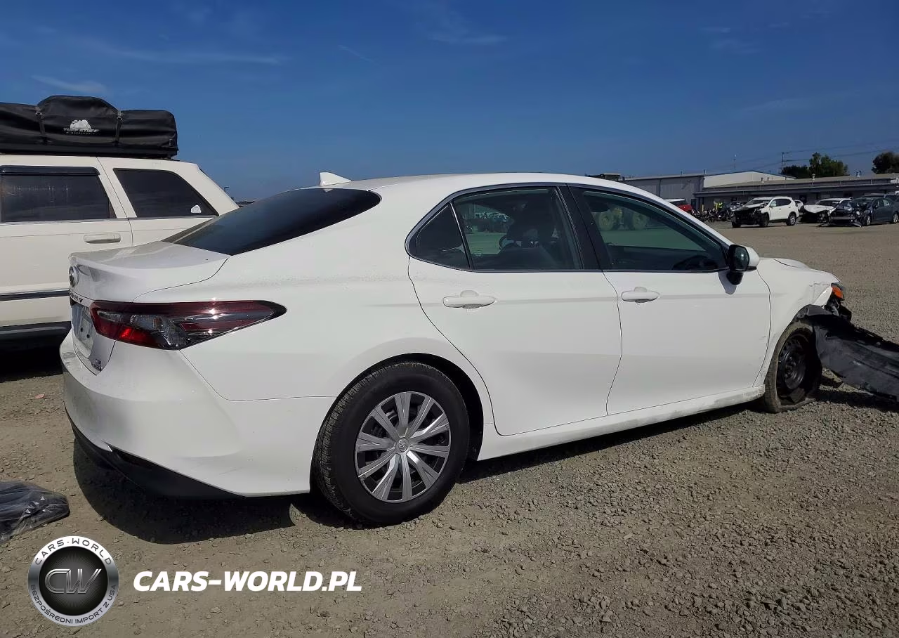 2021 Toyota Camry Le VIN:4T1C31AK2MU027964 - 3