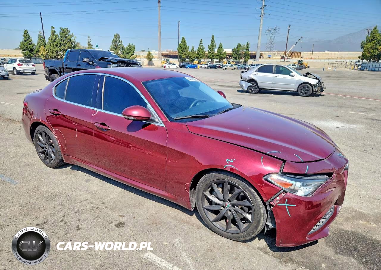 2017 Alfa Romeo Giulia VIN:ZARFAEBN8H7557731 - 4