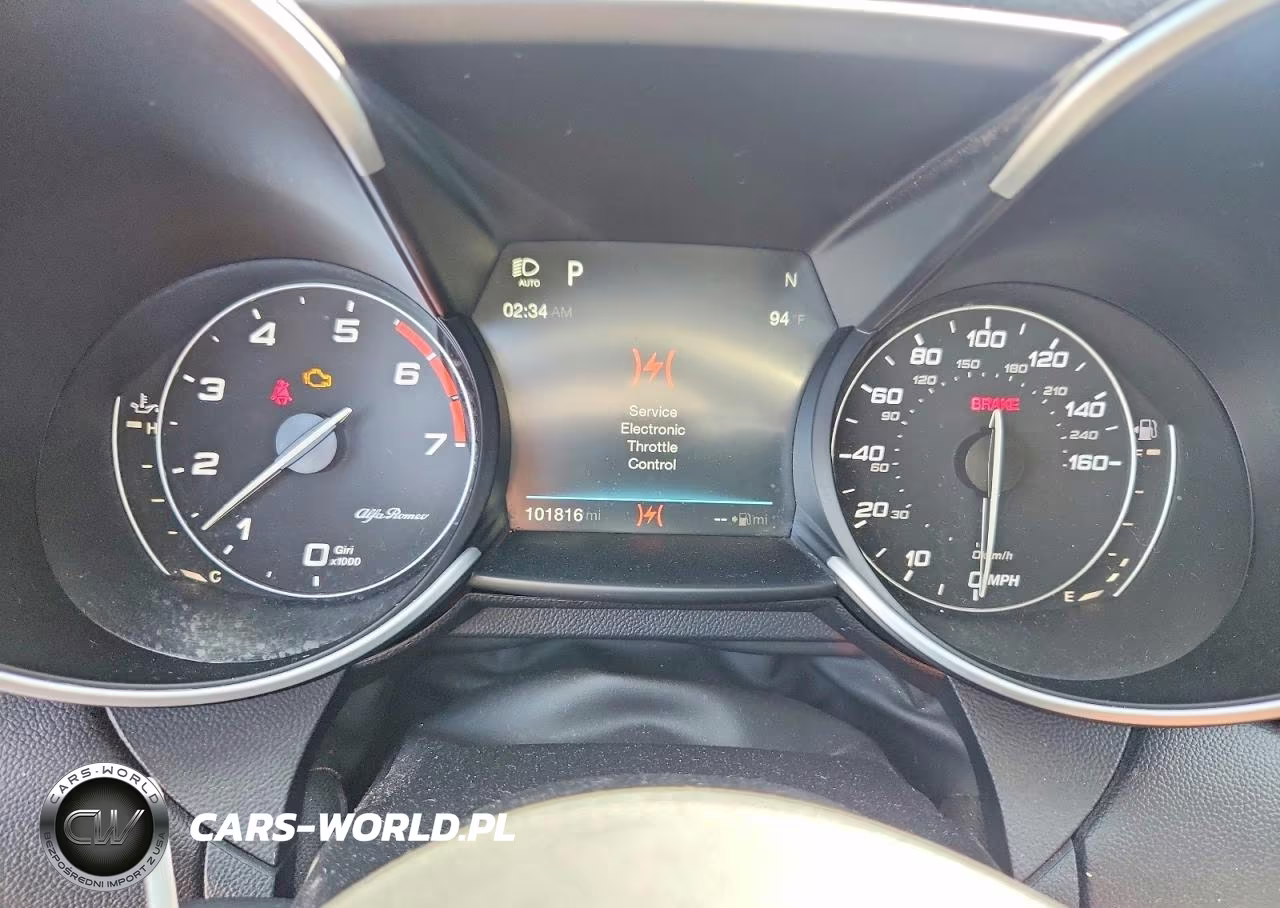 2017 Alfa Romeo Giulia VIN:ZARFAEBN8H7557731 - 9