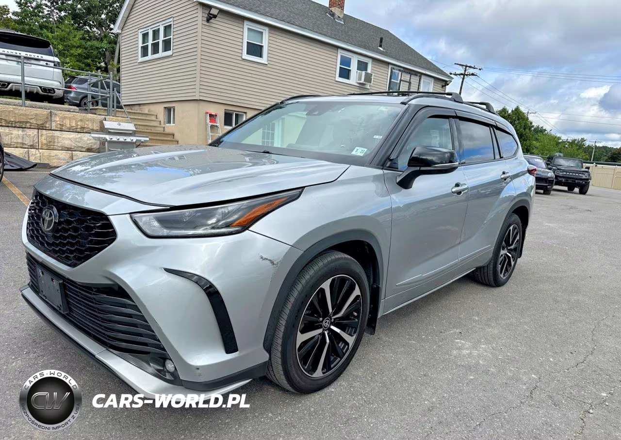 2022 Toyota Highlander Xse