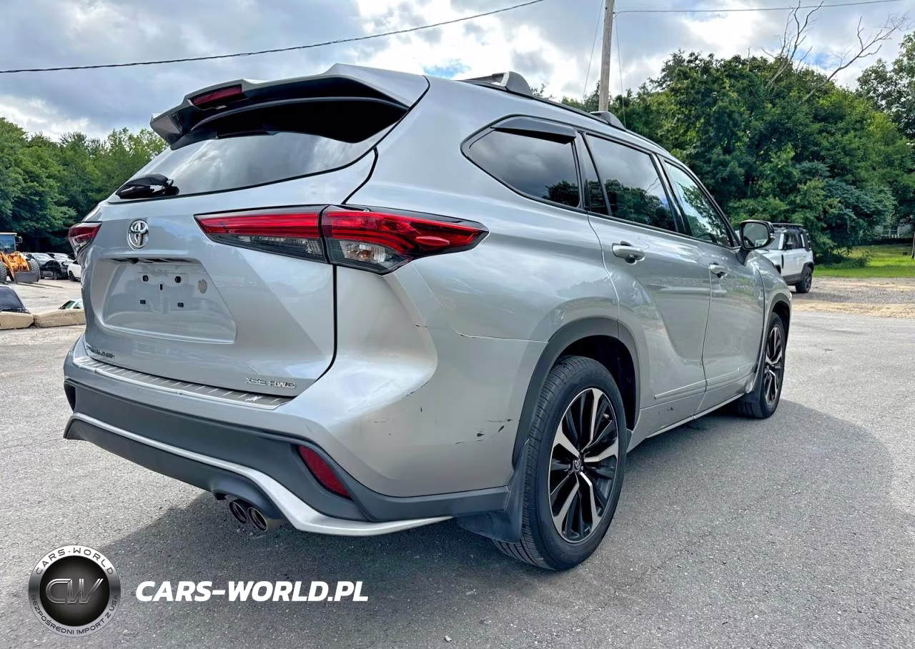 2022 Toyota Highlander Xse VIN:5TDLZRBH1NS216003 - 3