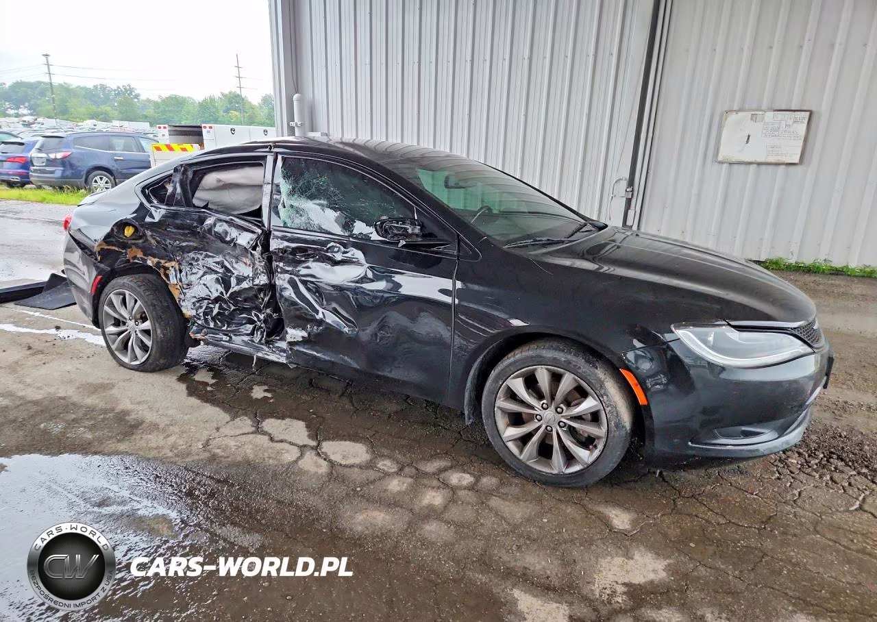2015 Chrysler 200 S VIN:1C3CCCBB4FN750098 - 4