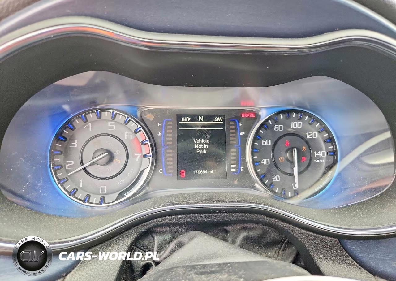 2015 Chrysler 200 S VIN:1C3CCCBB4FN750098 - 9