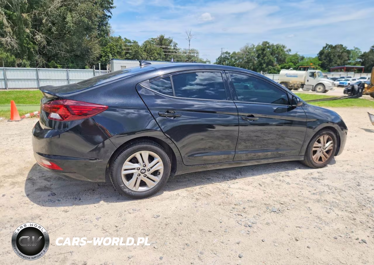 2020 Hyundai Elantra Sel VIN:5NPD84LF2LH541947 - 3
