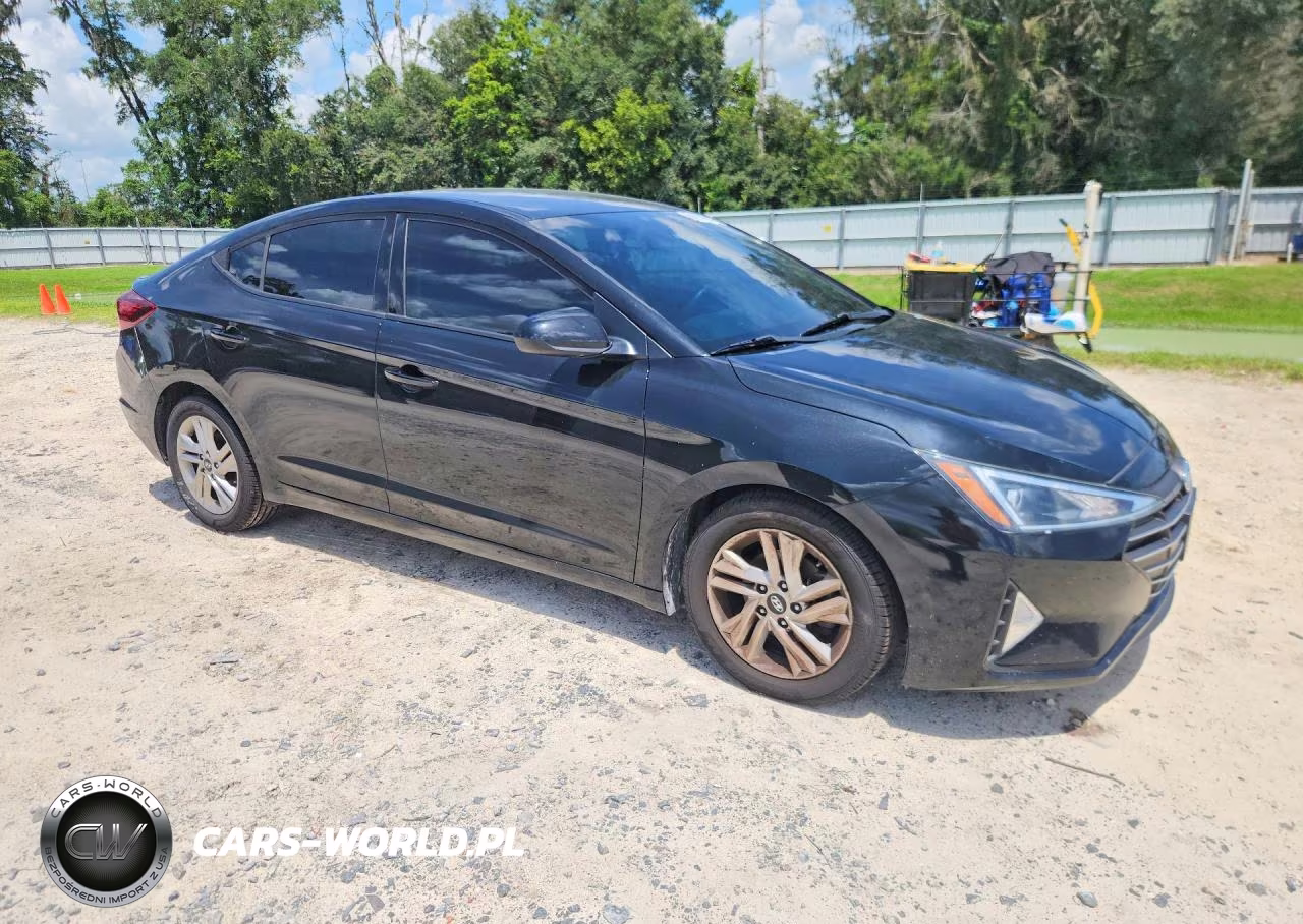2020 Hyundai Elantra Sel VIN:5NPD84LF2LH541947 - 4