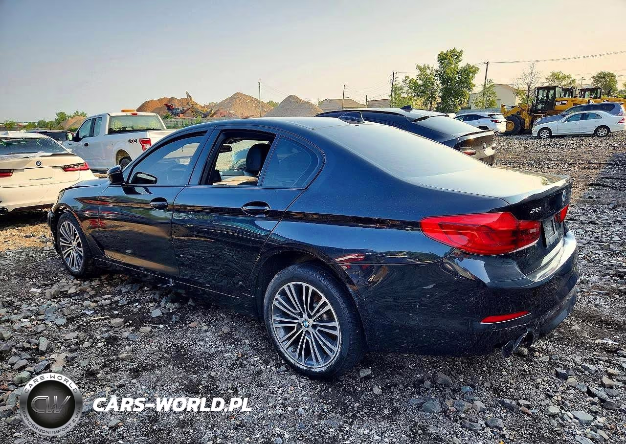 2019 BMW 530 Xi VIN:WBAJA7C57KG912584 - 2