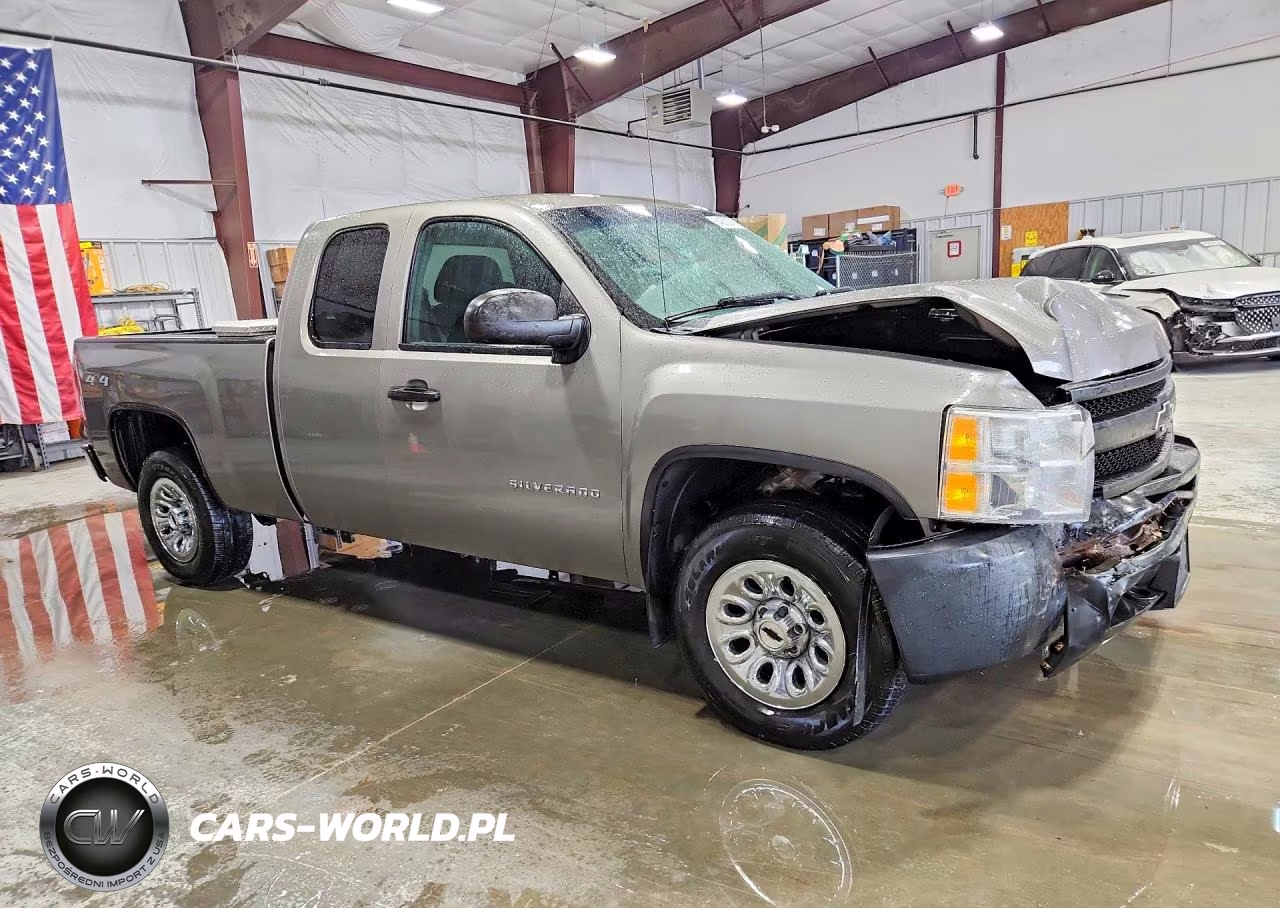 2012 Chevrolet Silverado K1500 VIN:1GCRKPEA1CZ254943 - 4
