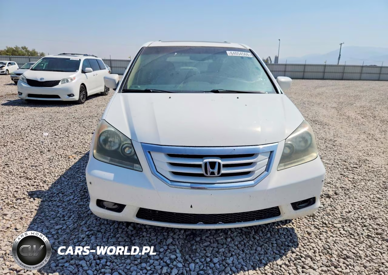2010 Honda Odyssey Touring VIN:5FNRL3H90AB047342 - 5
