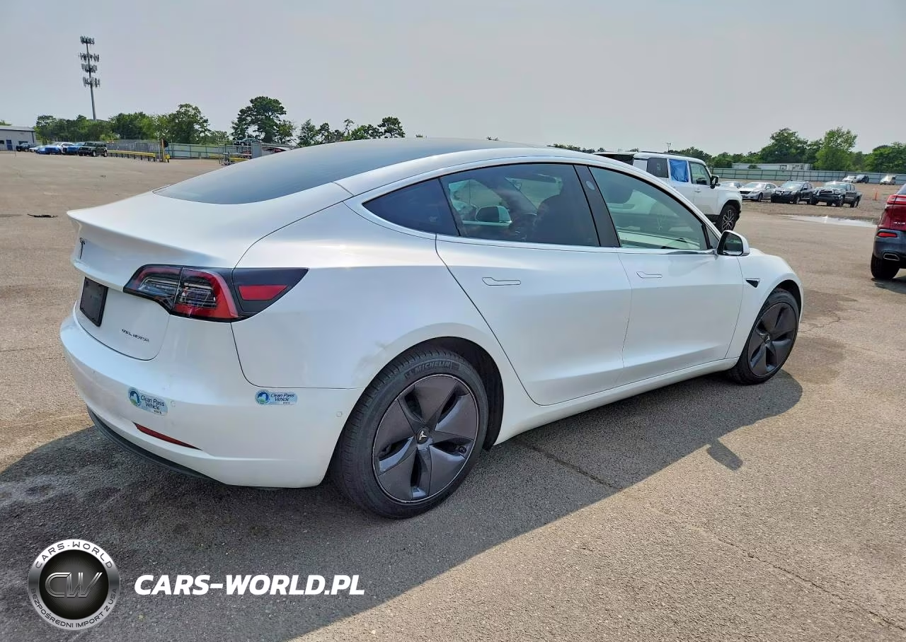 2020 Tesla Model 3 VIN:5YJ3E1EB5LF637339 - 3