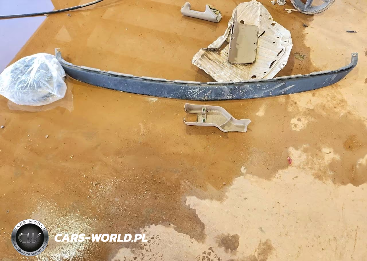 2006 Chevrolet Tahoe C1500 VIN:1GNEC13T26R111265 - 13