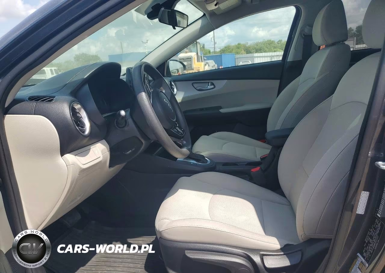 2023 Kia Forte Lxs VIN:3KPF24AD8PE541313 - 7