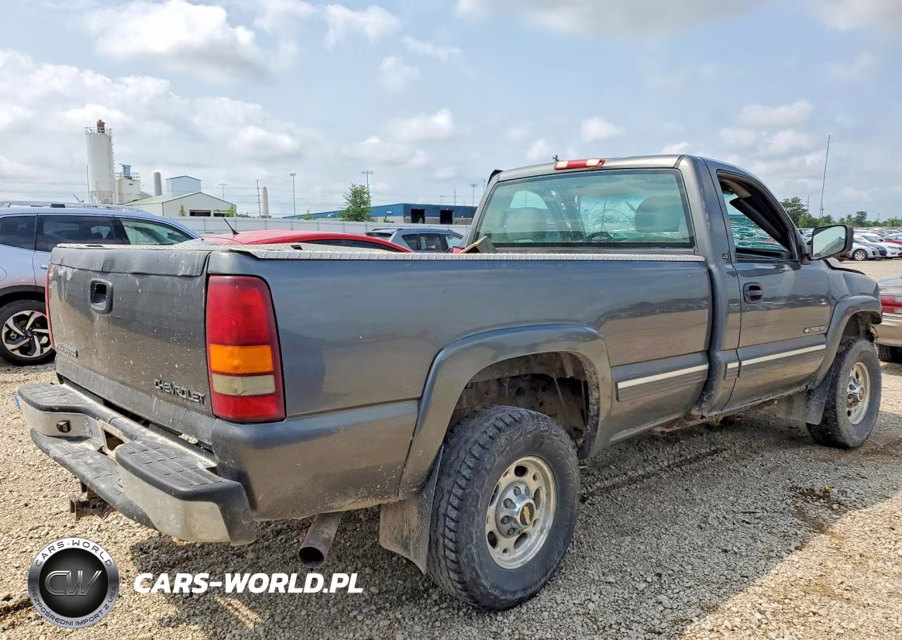 2001 Chevrolet Silverado C2500 Heavy Duty VIN:1GCHC24U01E248675 - 3
