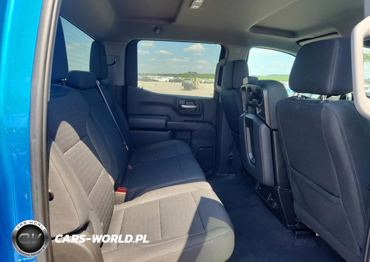 2022 Chevrolet Silverado K1500 Custom VIN:3GCPDBEK7NG566619 - 10