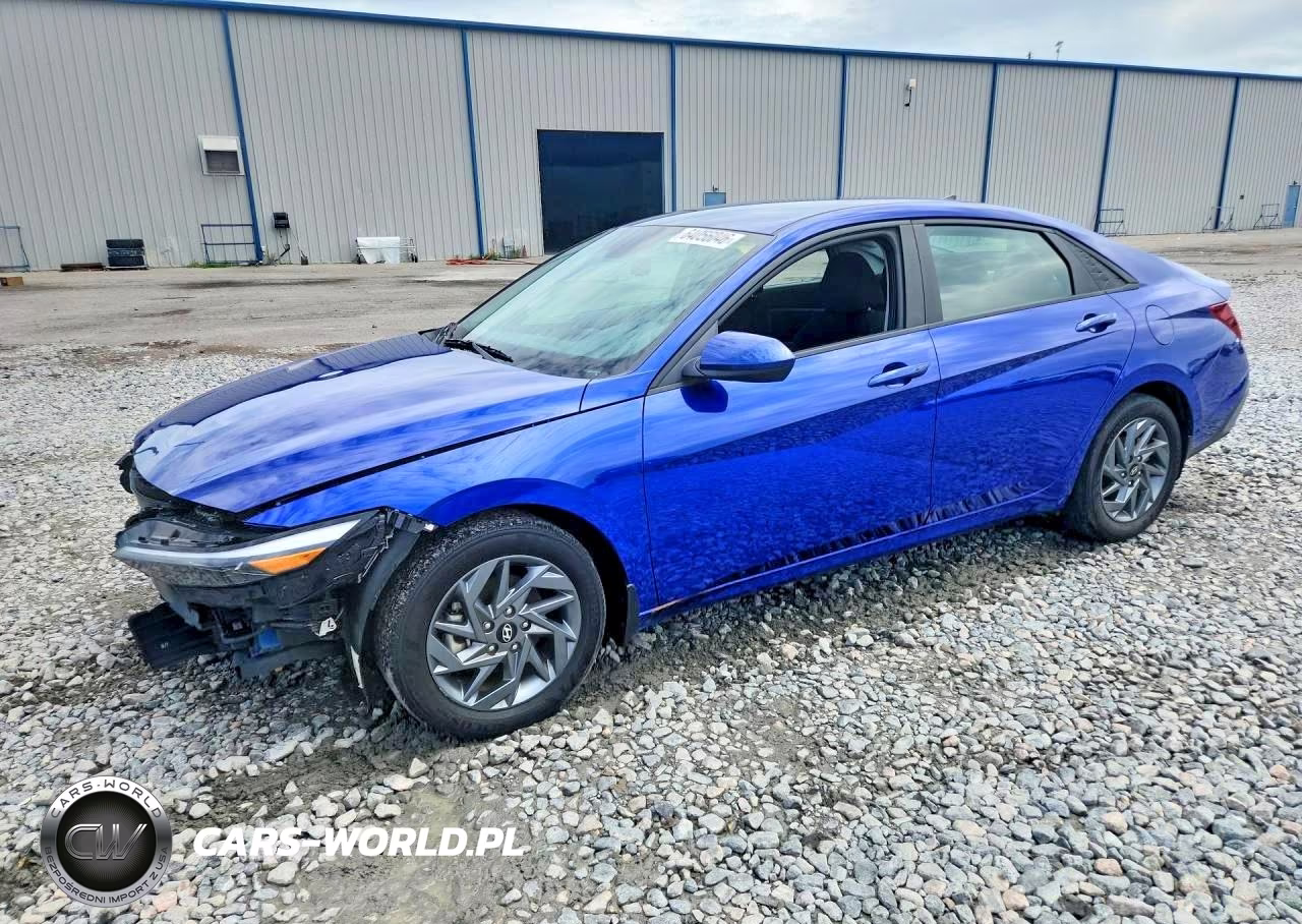 2024 Hyundai Elantra Sel – zdjęcie 1 z 12