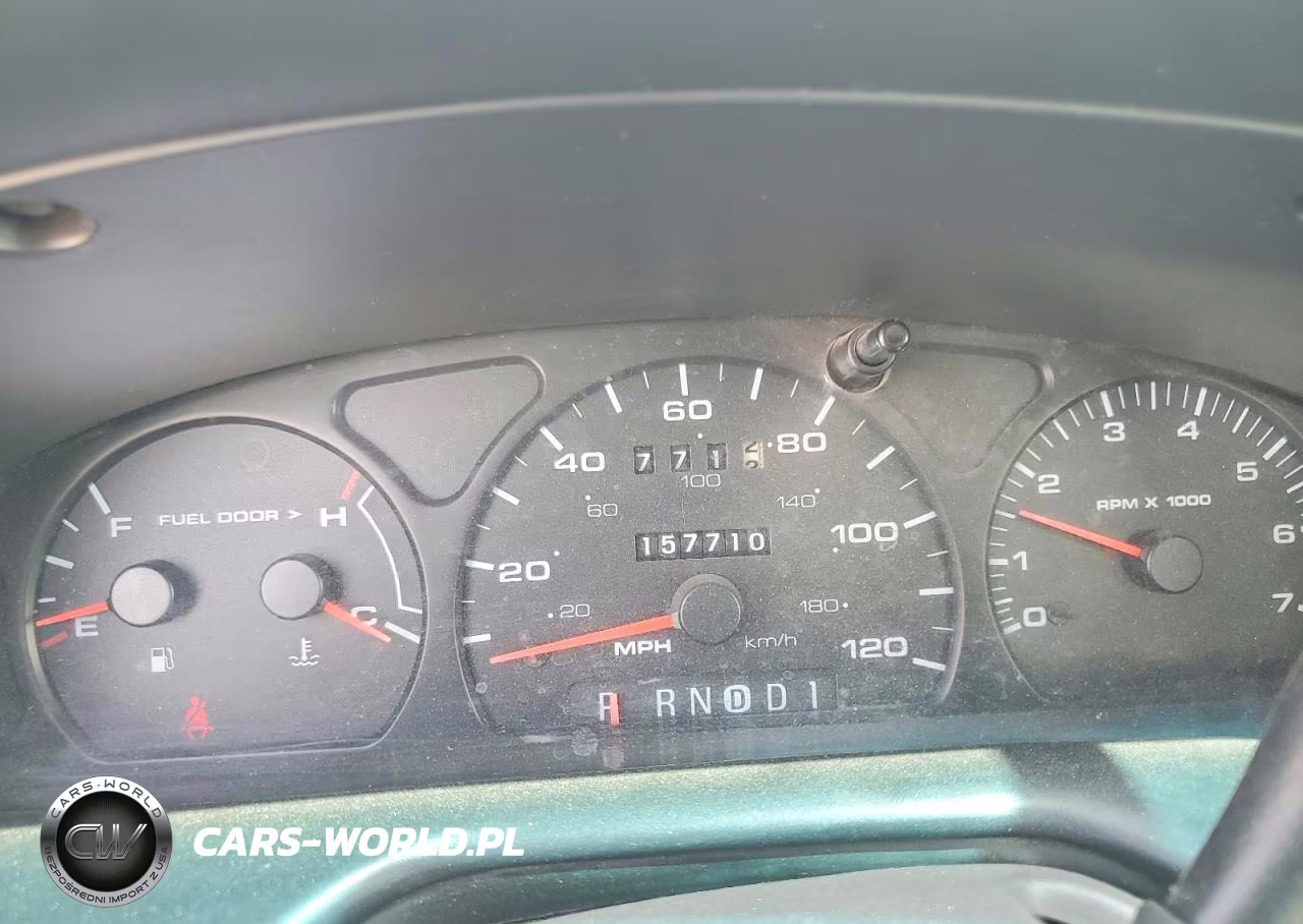 2000 Ford Taurus Ses VIN:1FAFP55U8YG236208 - 9
