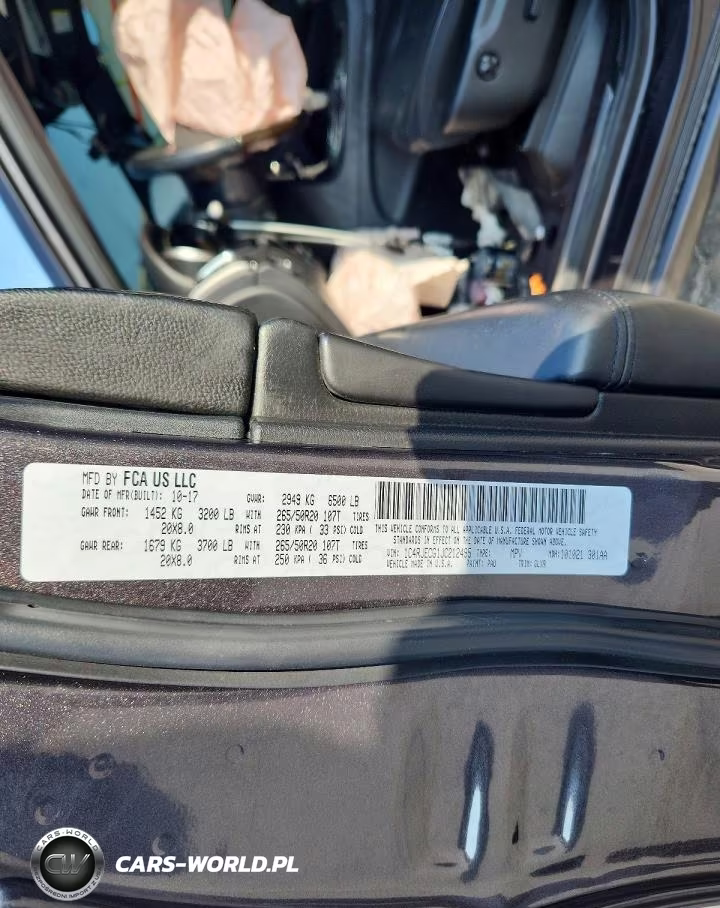 2018 Jeep Grand Cherokee Overland VIN:1C4RJECG1JC212495 - 13