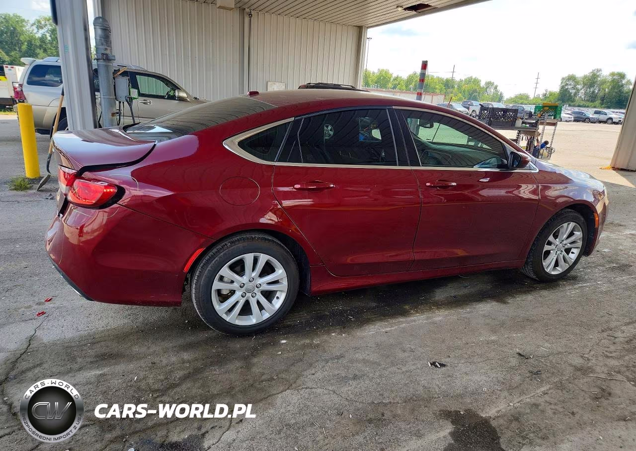 2015 Chrysler 200 Limited VIN:1C3CCCAB7FN752672 - 3