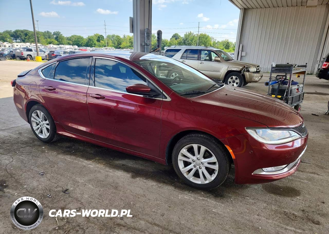 2015 Chrysler 200 Limited VIN:1C3CCCAB7FN752672 - 4