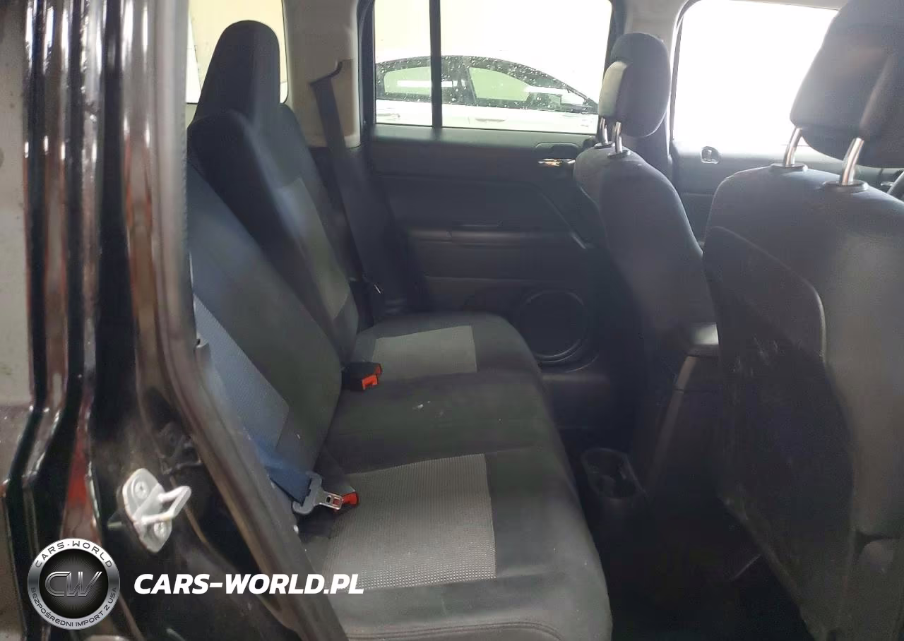 2014 Jeep Patriot Latitude VIN:1C4NJRFB0ED820711 - 11