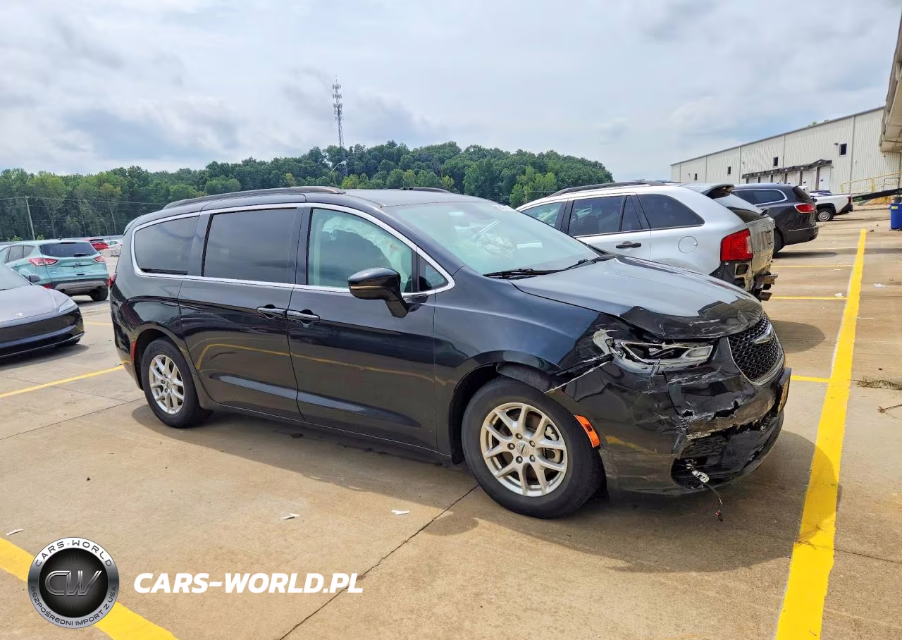2022 Chrysler Pacifica Touring L VIN:2C4RC1BG9NR128734 - 4