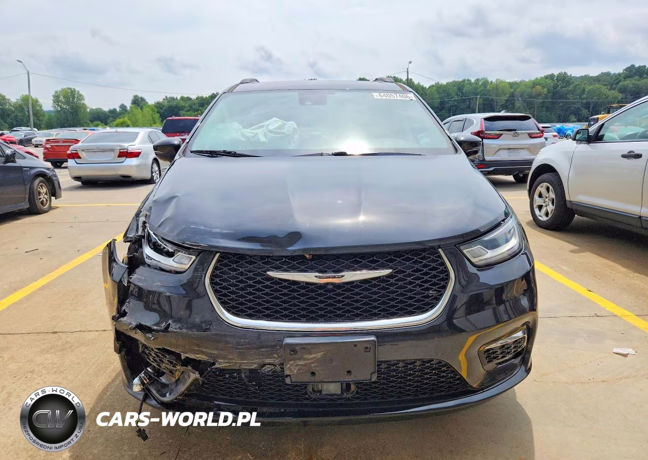2022 Chrysler Pacifica Touring L VIN:2C4RC1BG9NR128734 - 5