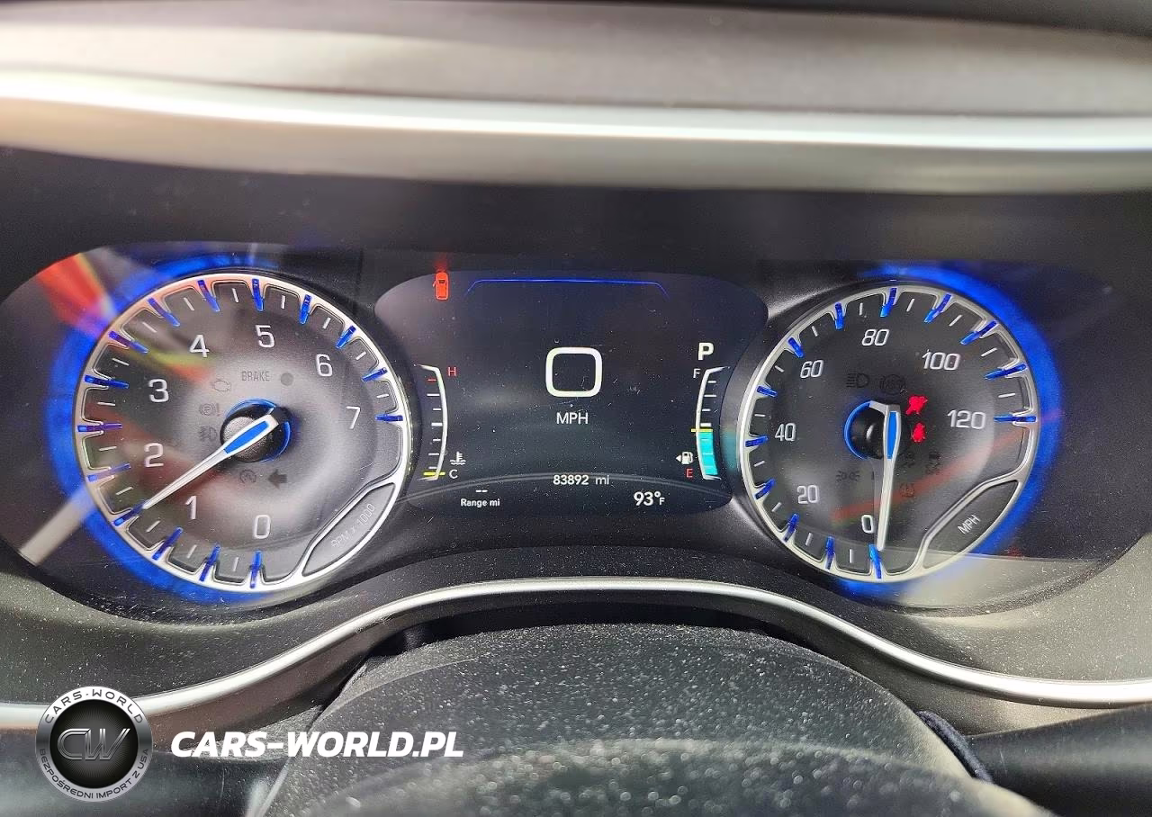 2022 Chrysler Pacifica Touring L VIN:2C4RC1BG9NR128734 - 9