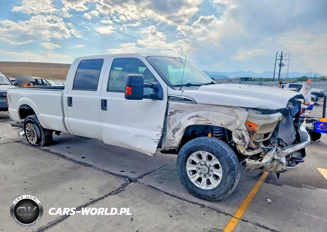 2011 Ford F250 Super Duty VIN:1FT7W2B68BEA99103 - 4